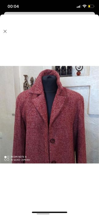 Гарне жіноче пальто