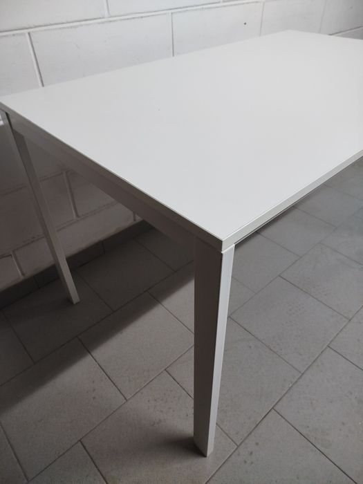 Mesa de apoio branca