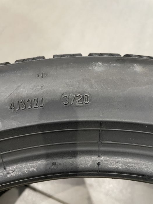 245/45 R18 Pirelli P Zero Winter
