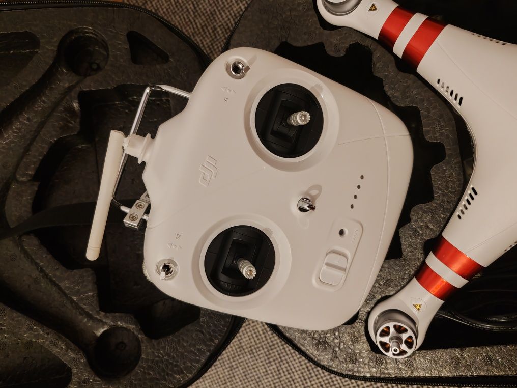 Drone DJI Phantom 3 - NOVO