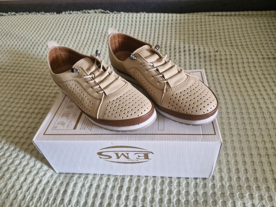 Жіночі макасини шкіряні