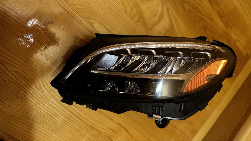 Lampa Lewa Reflektor LED HIGH PERFORMANCE Mercedes C-klasa W205 USA