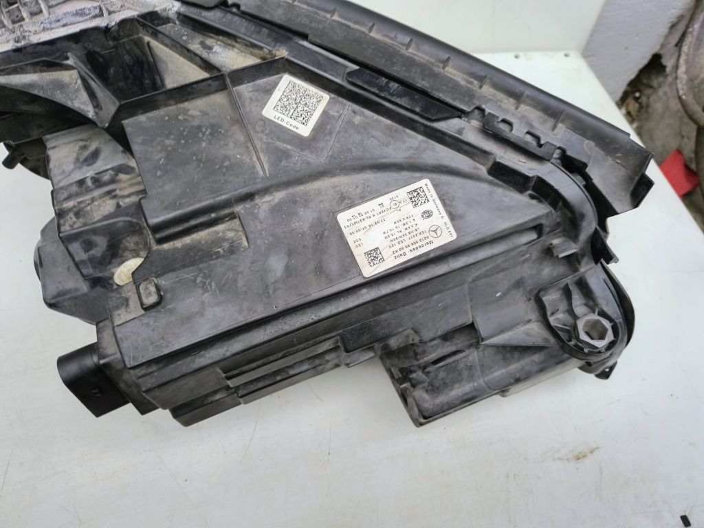 Mercedes W213 E-klasa 16-20 - Reflektor lewy LED Multibeam EUR.