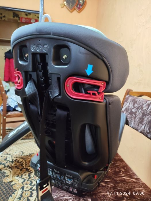 Дитяче автокрісло ME 1041 Royal Turquoise. Стан нового.