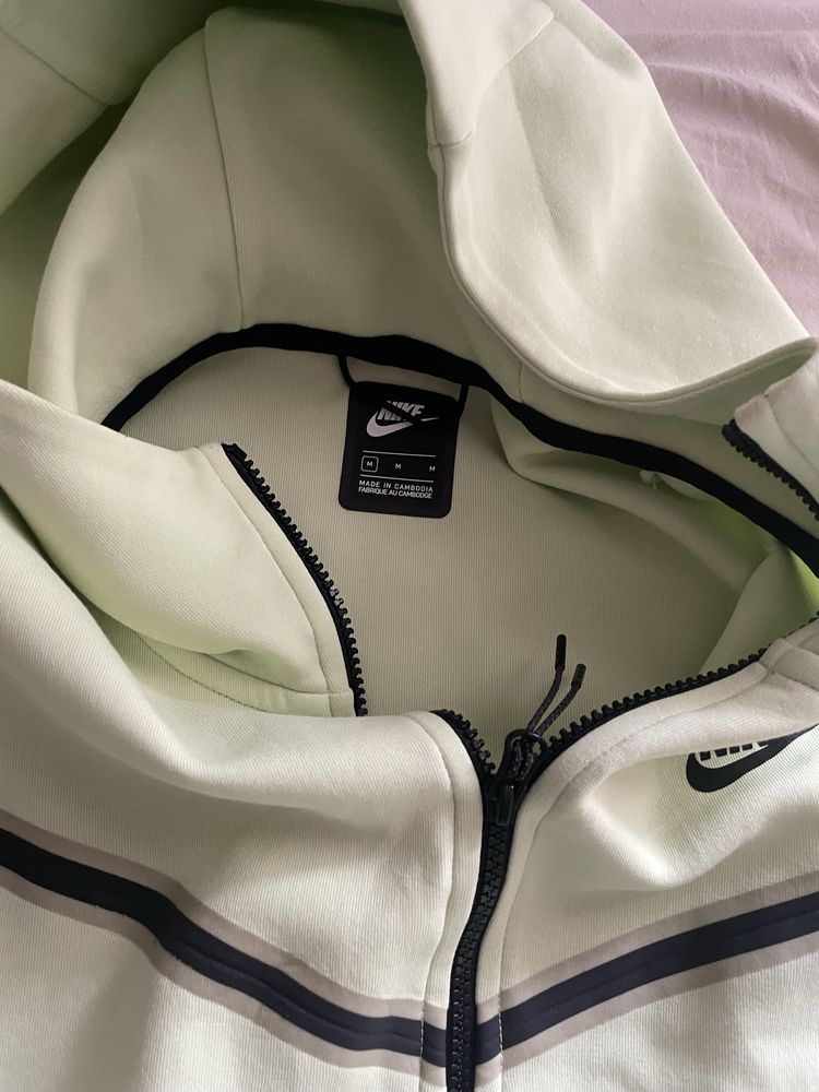Nike tech fleece розмір М
