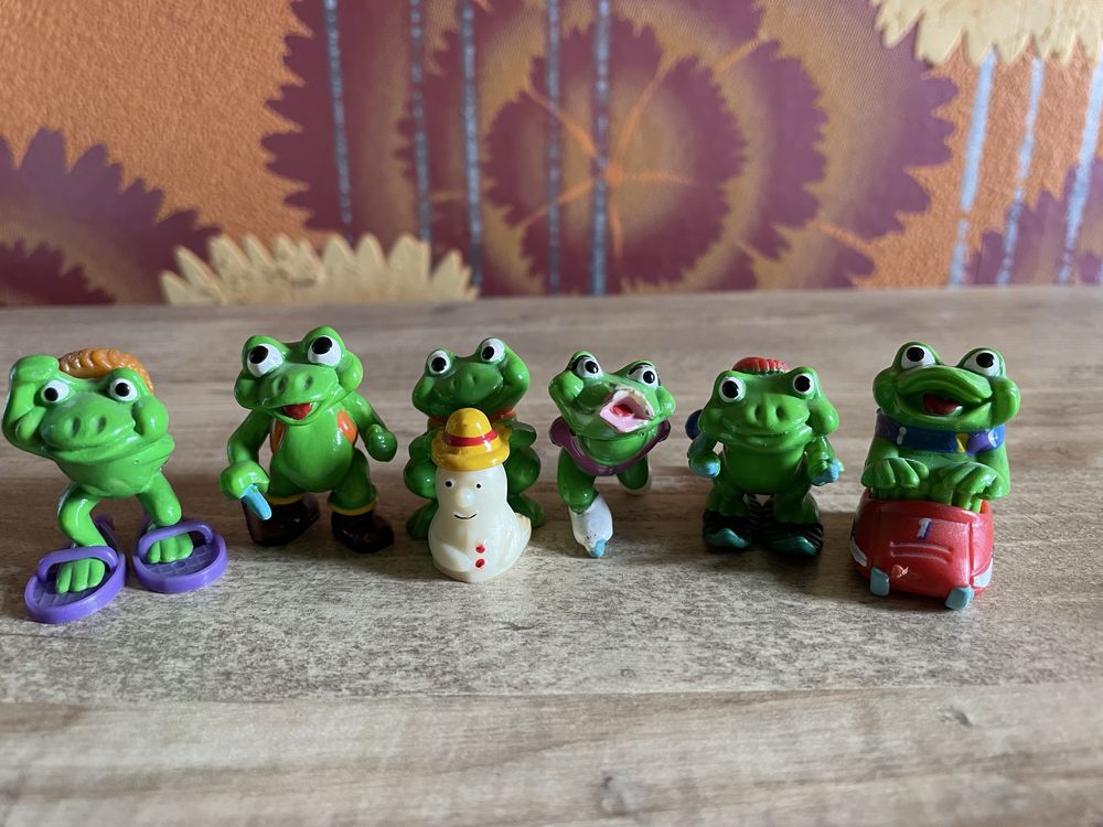 Киндер игрушка Жаба для коллекции