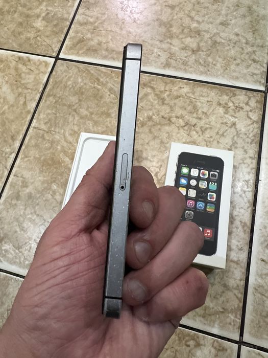 iPhone 5s 16gb Стан робочий, на запчастини або для користування