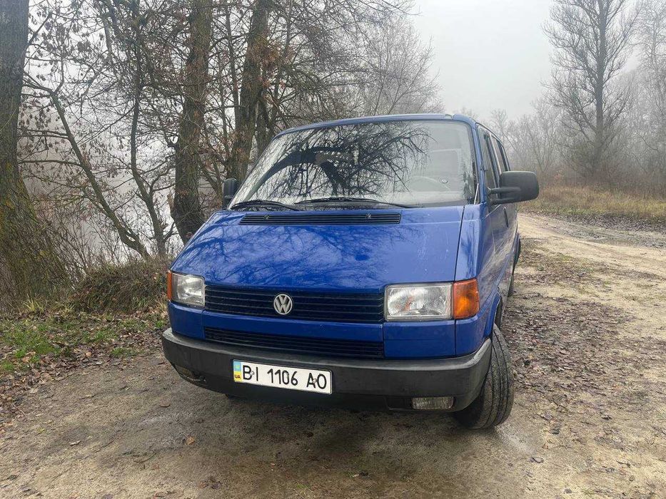 Volkswagen Transporter 1994 2.4 дизель довга база