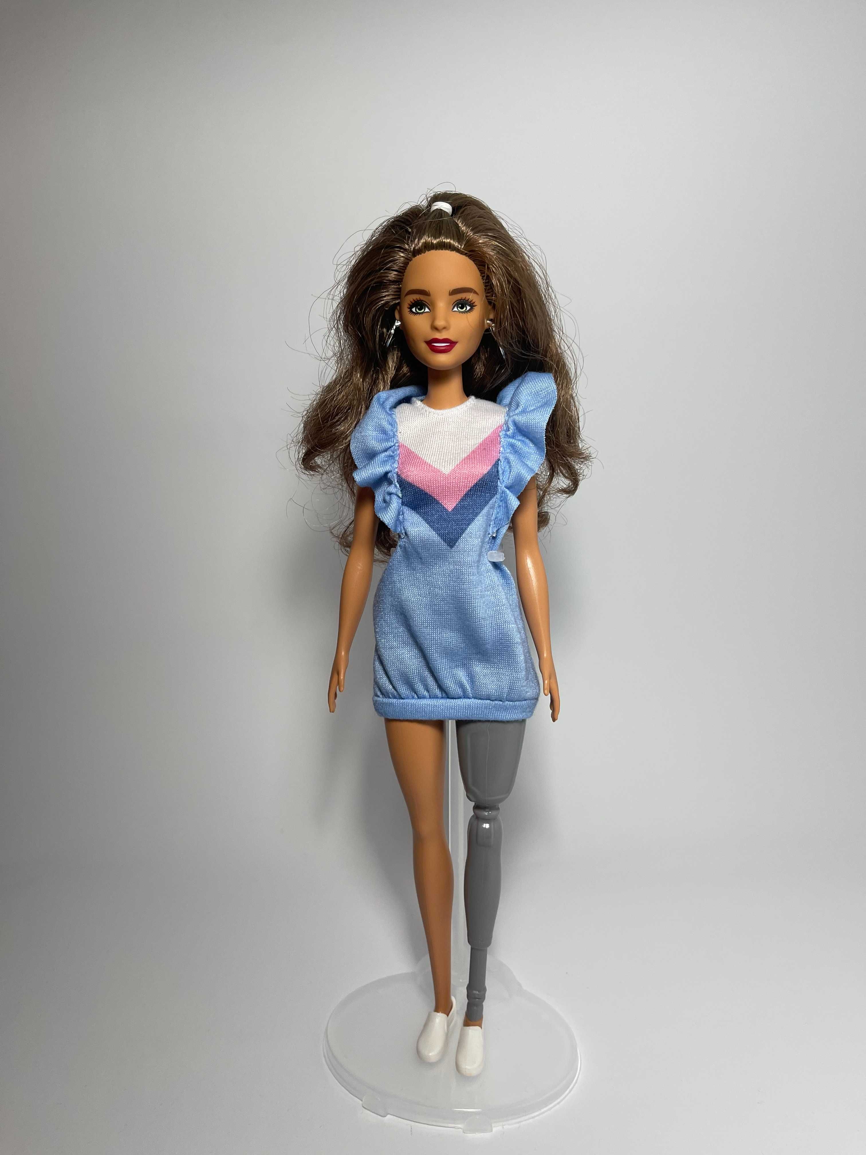 Barbie Fashionistas #121 with prosthetic leg, 2020 (оригінальний аут)