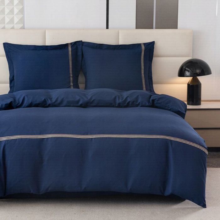 Pościel 140x200/2cz poszewki 70x80 gładka z Haftem Lumera komplet Nieb