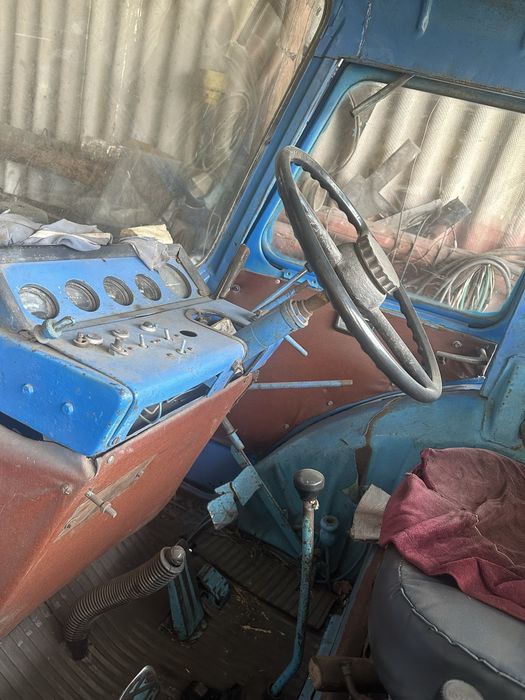 Трактор МТЗ-80 в робочому стані