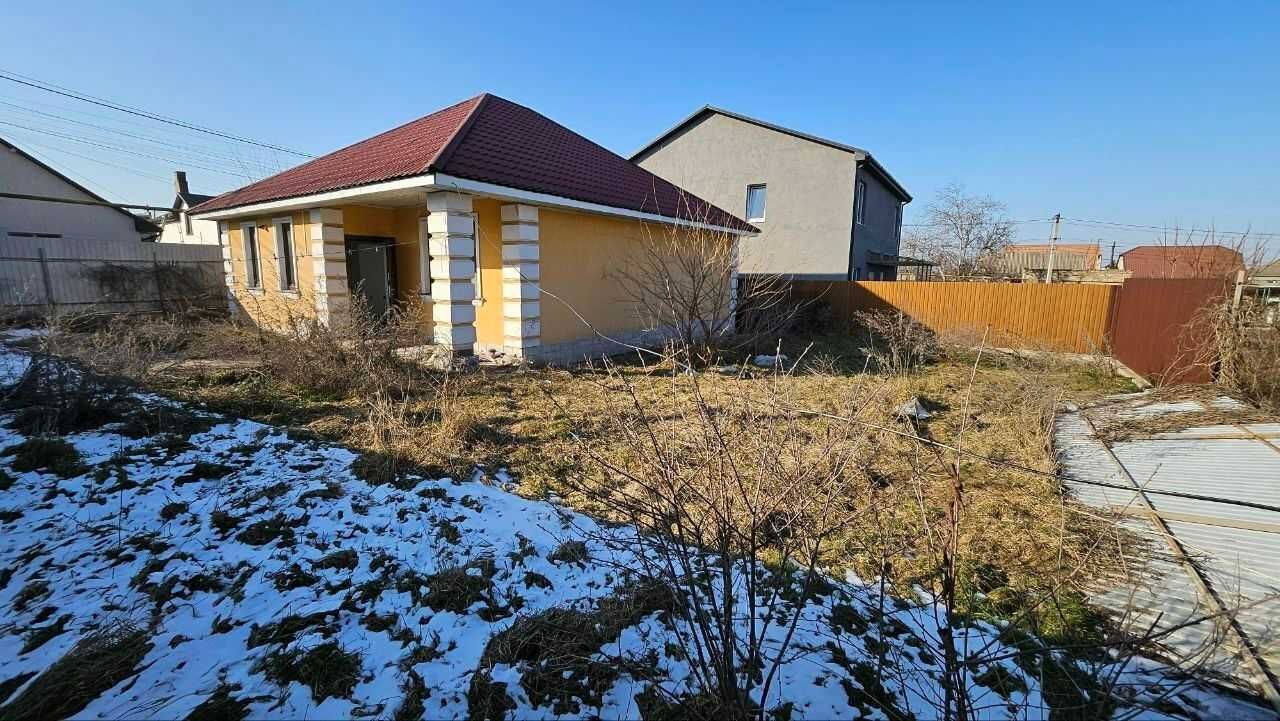 Продам одноэтажный дом 82 кв.м., с. Усатово.