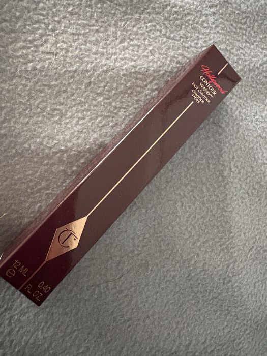 Charlotte Tilbury Fluid do konturowania