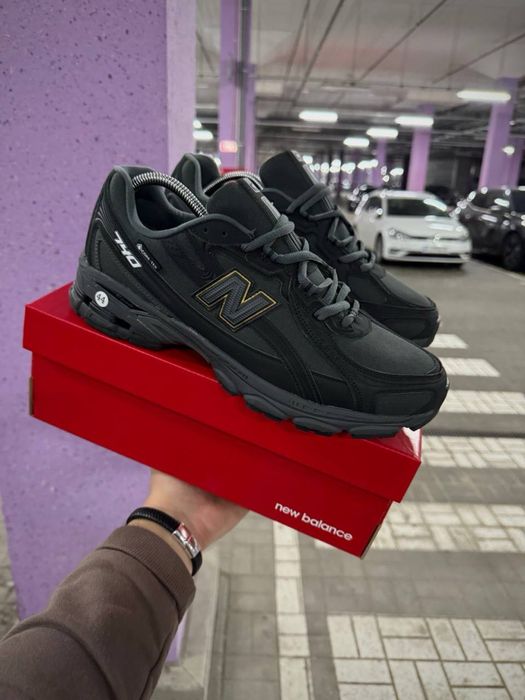 Кросівки New Balance 740 Waterproof Gore-Tex
