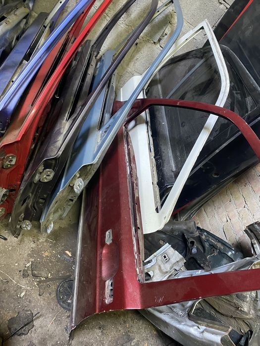 Двери мерседес 190 w201