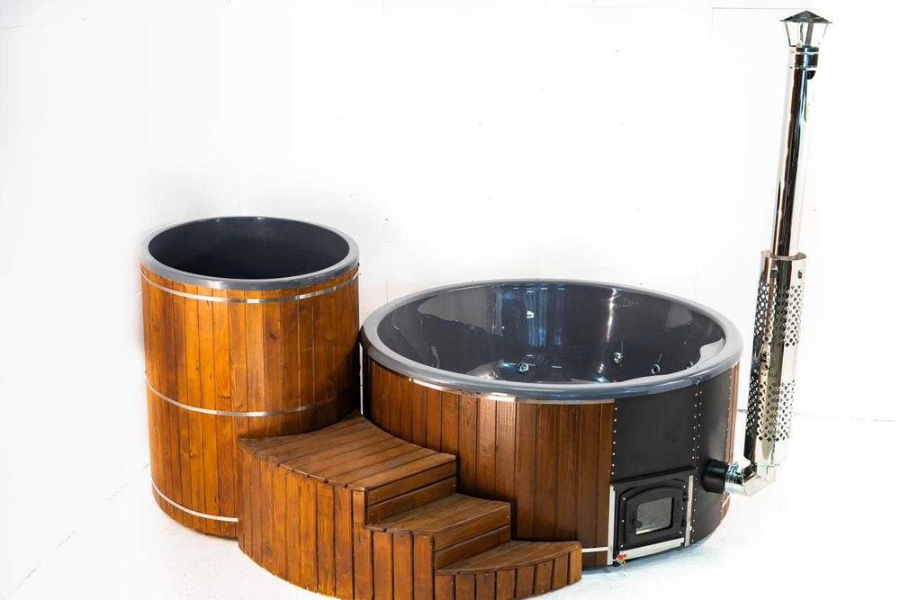 Гарячий чан та холодна купіль. СПА комплекс .