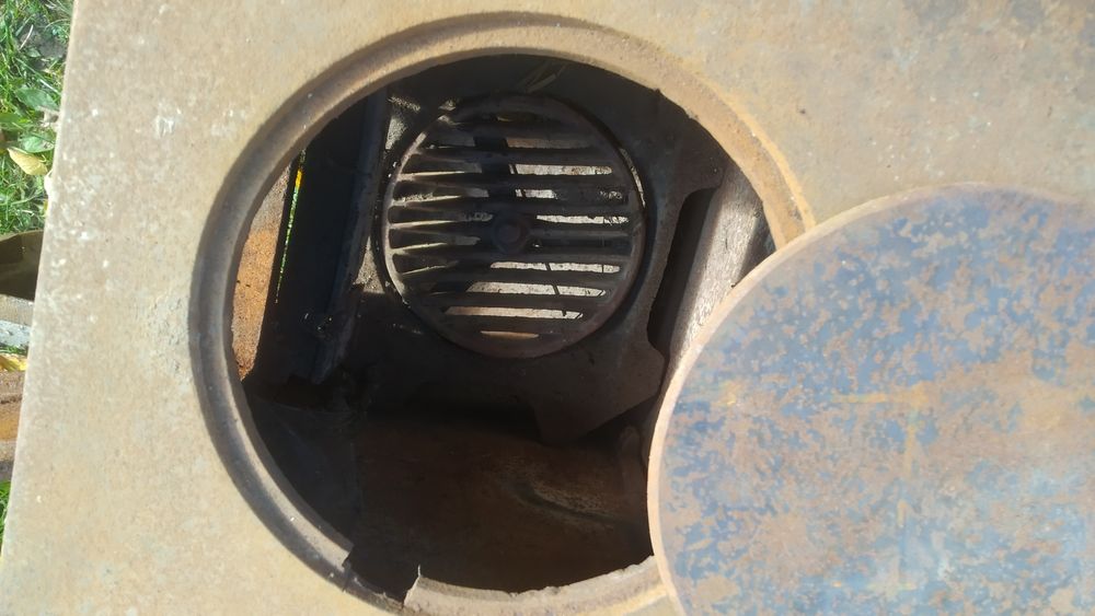 Piecyk koza kominek z PRL-u