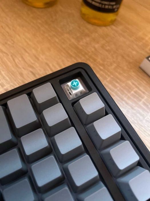 Механічна клавіатура FL Esports CMK75 POM ICE MINT