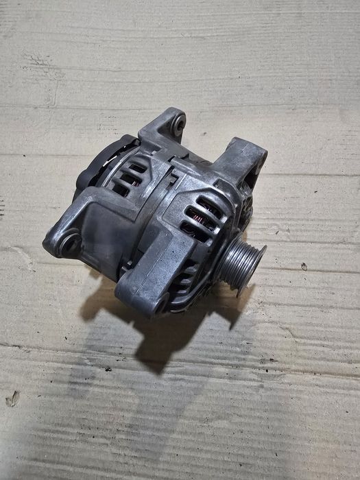 Генератор OPEL Vectra Zafira Signum 2.0 DTI 2.2 DTR BOSCH 0124525030