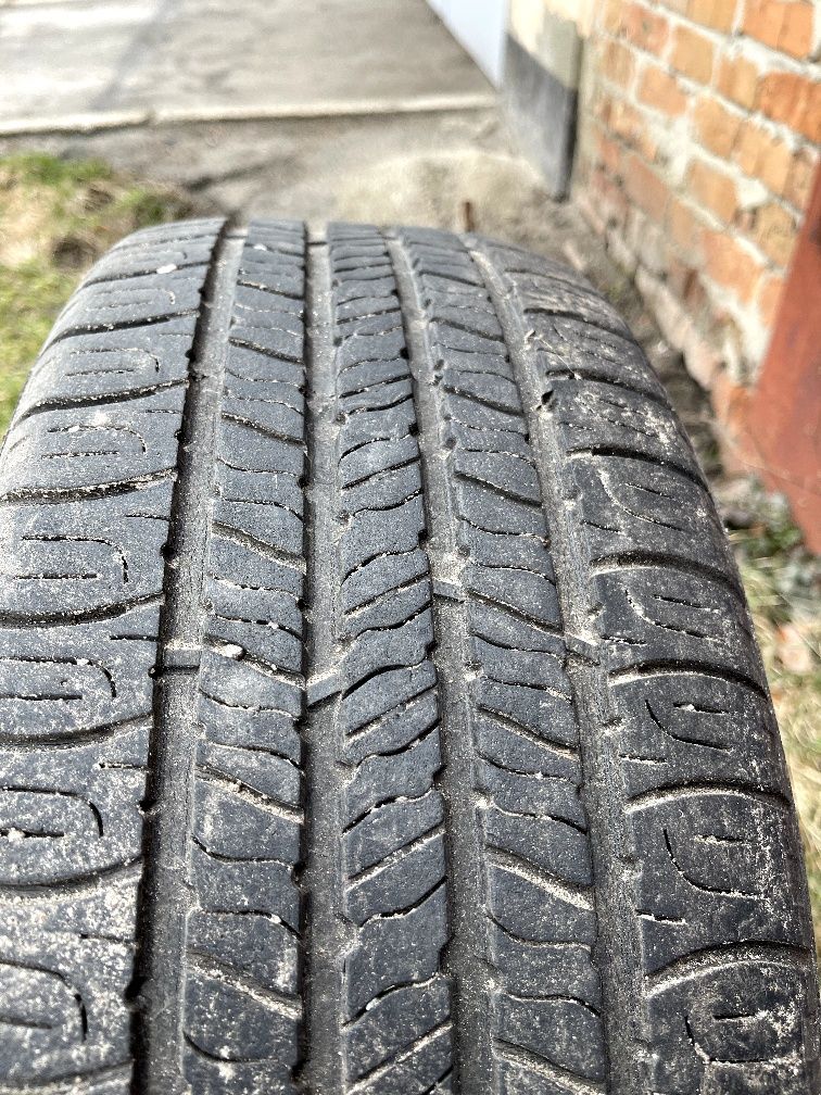 Продам шины Goodyear (Гудьер)Eagle 205/55 R16