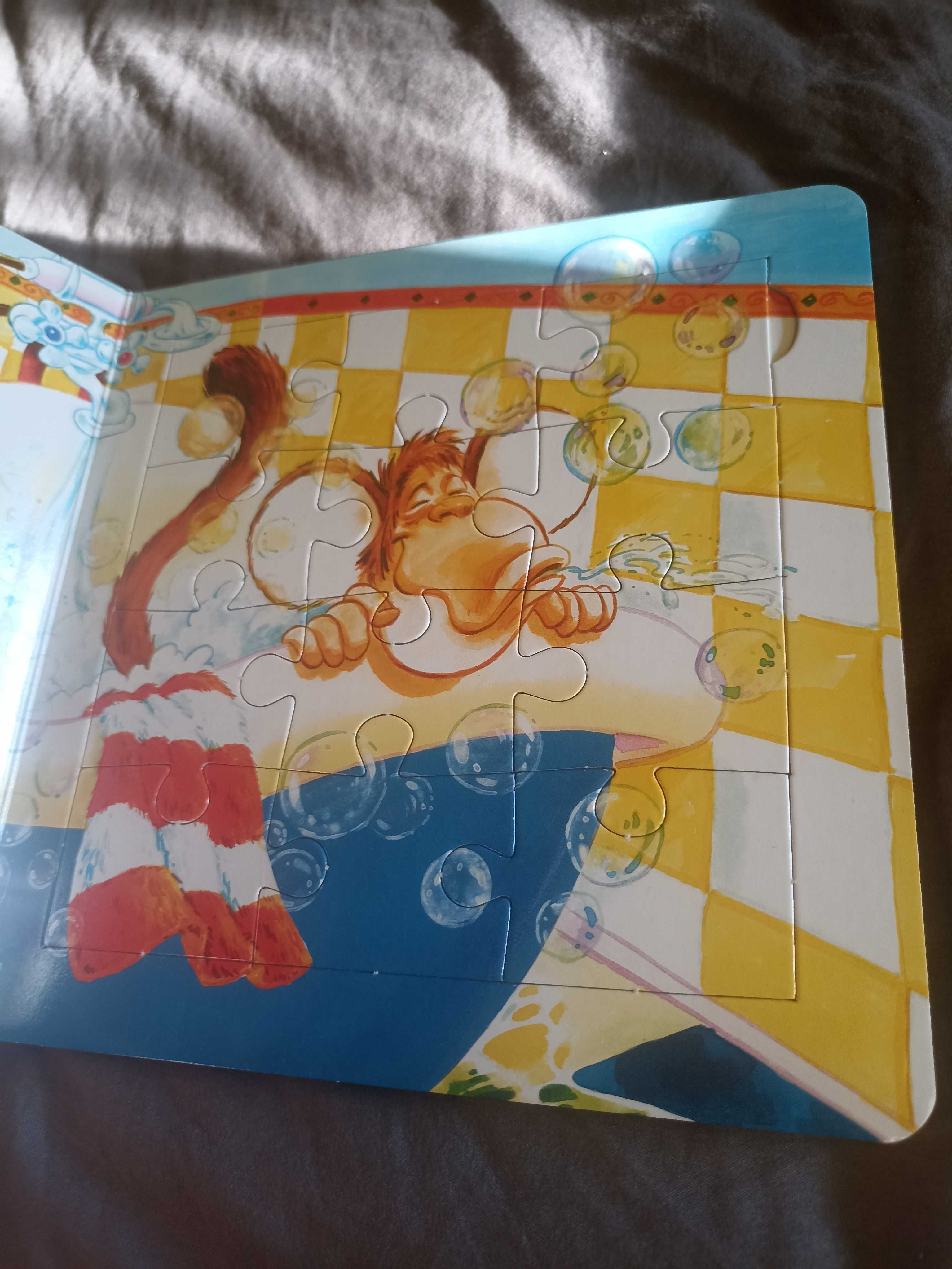 Małpa w kąpieli - Książeczka z puzzlami