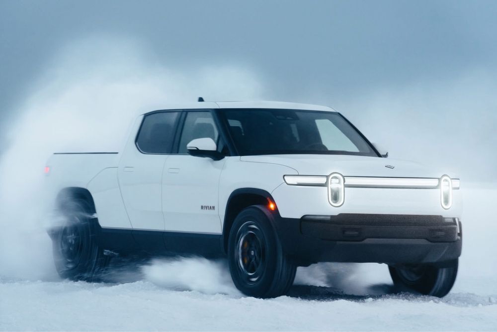 RIVIAN R1T Adventure