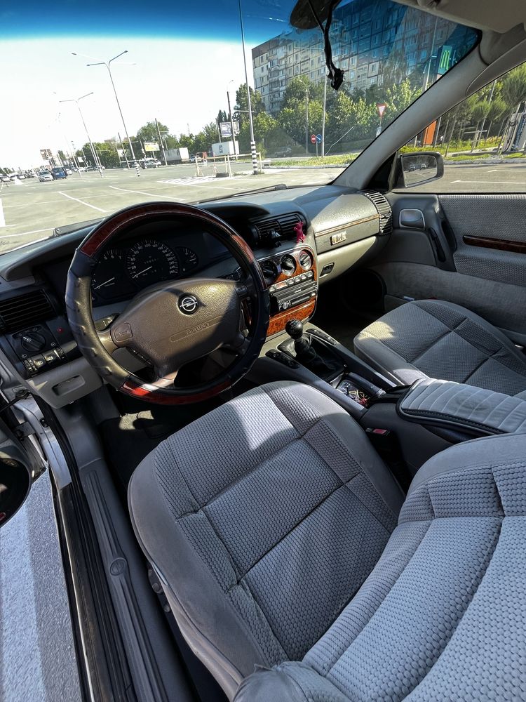 Продам/Обмен Opel Omega 3.0 V6 (1995)