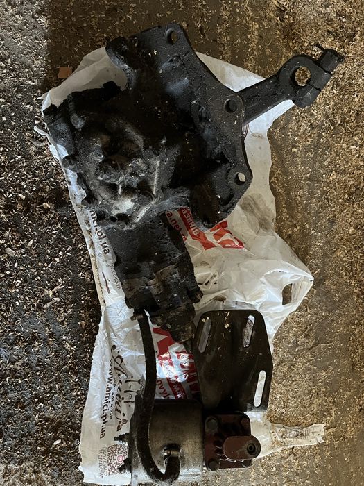 Рульова колонка ЗІЛ 130 з насосом