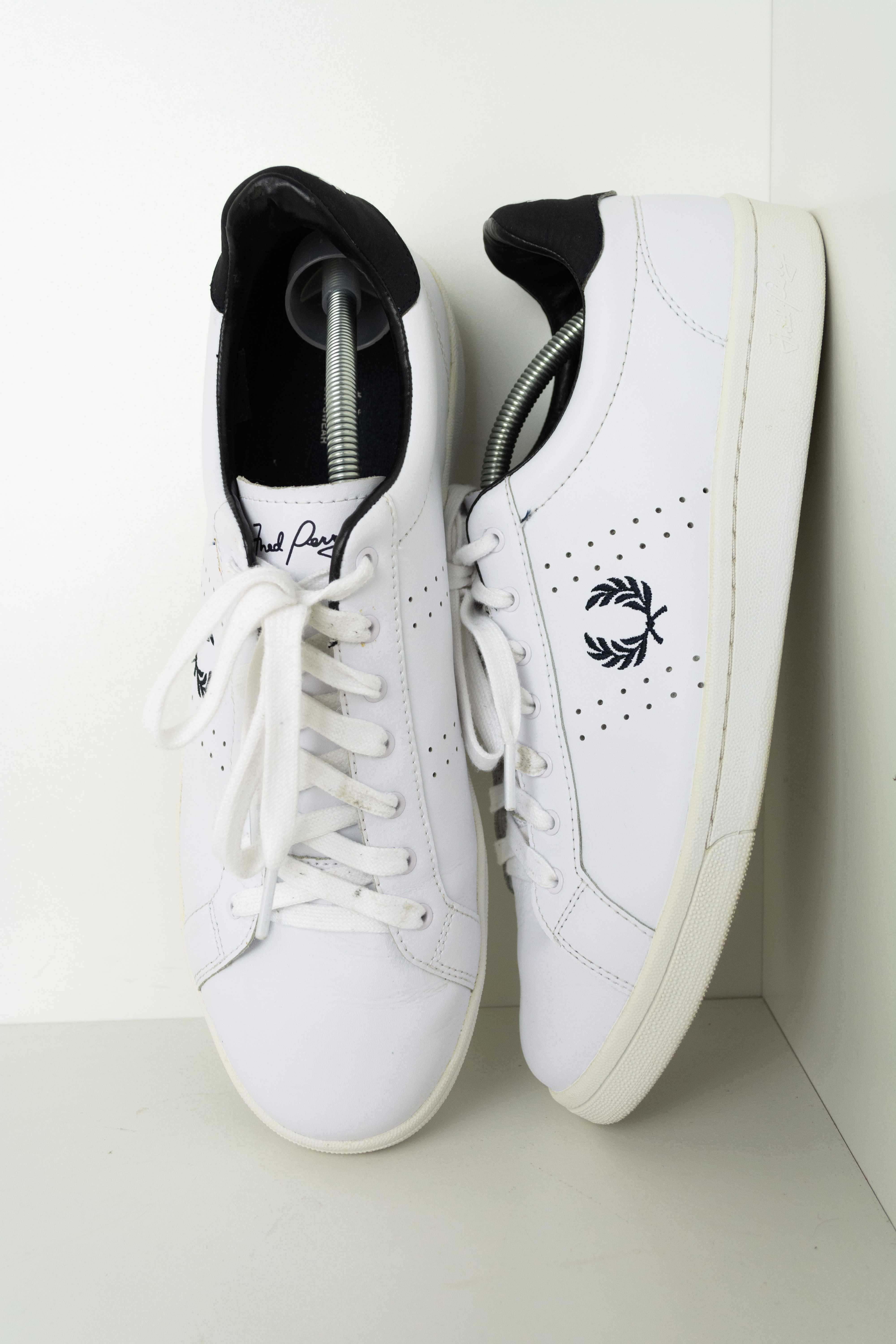 Fred Perry białe skórzane adidasy sneaker casual streetwear punk  oi