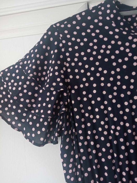 Piękna sukienka z falbankami Reserved rozmiar S