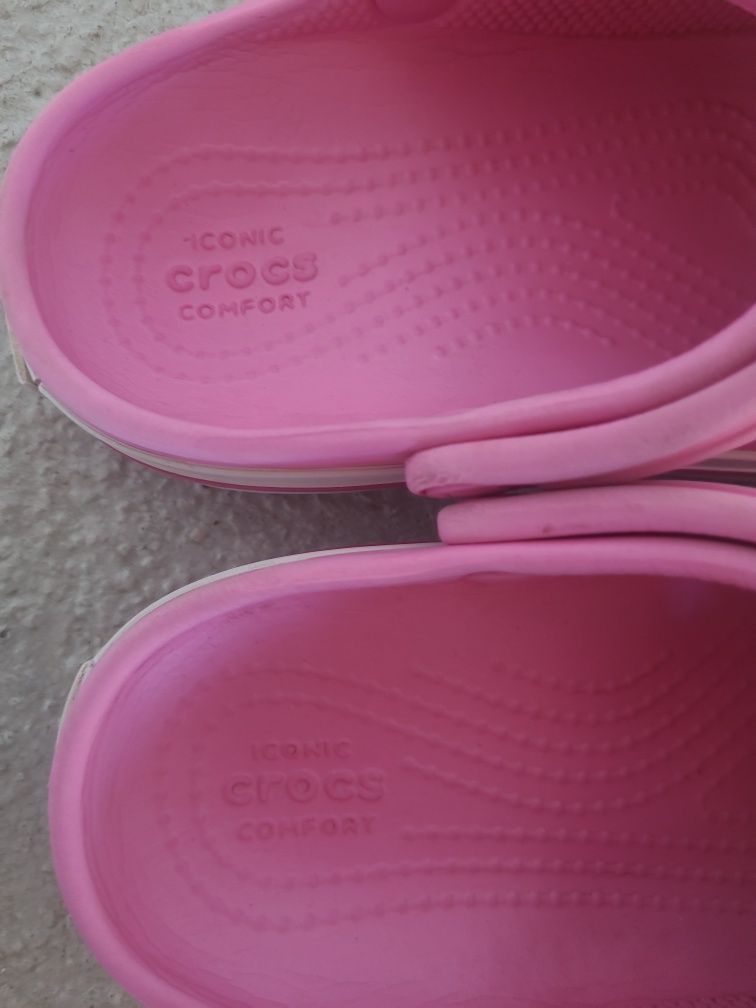 Crocs modelo Crocband originais C8