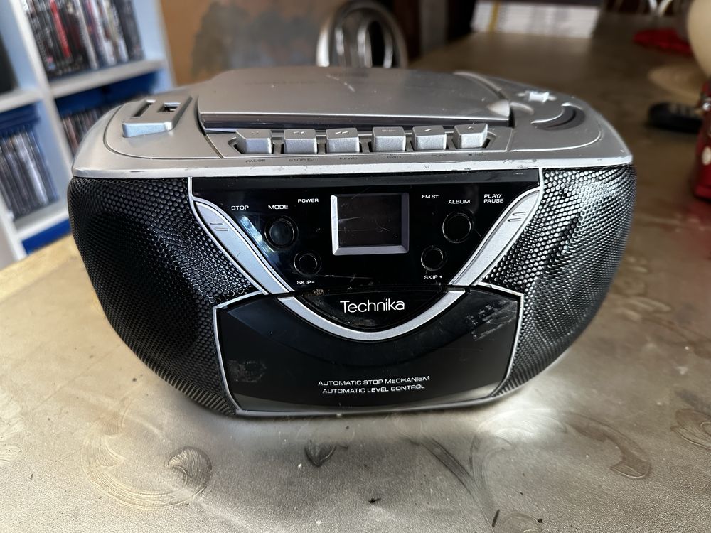 Radiomagnetofony - 4 szt.  JVC Philips