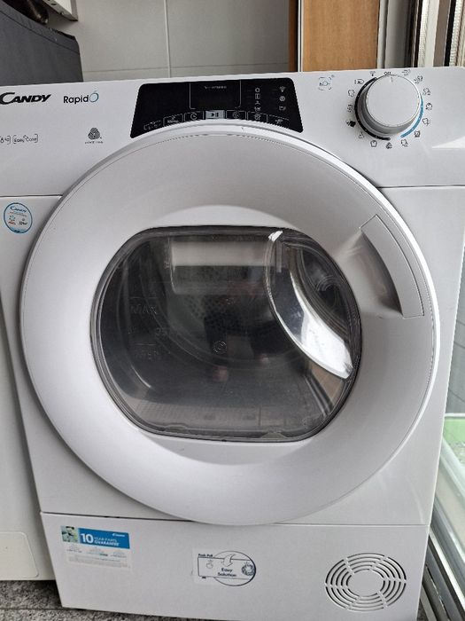 Maquina de secar com bomba de calor como nova  com pouco uso.