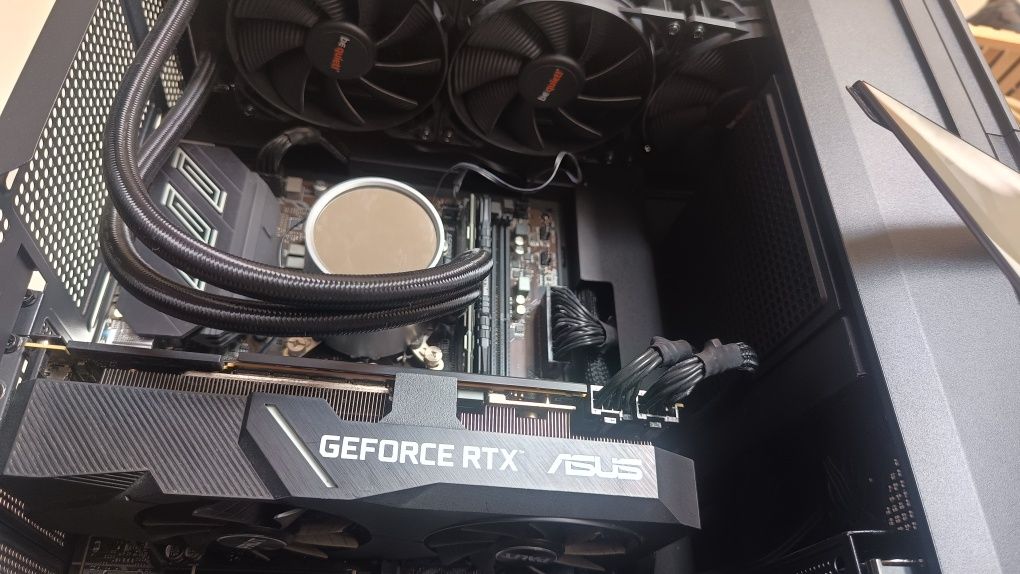 Komputer rtx 2070 super  z monitorem lub bez