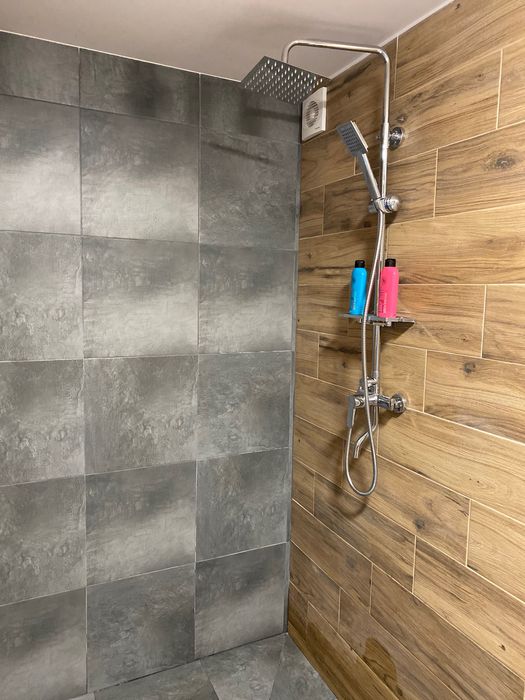 Оренда затишного БУДИНОЧКУ з Джакузі для відпочинку