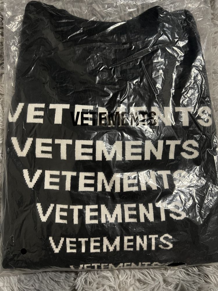 Продажа — VETEMENTS Black Jacquard Sweater (ГОЛЬФ,СВЕТР)