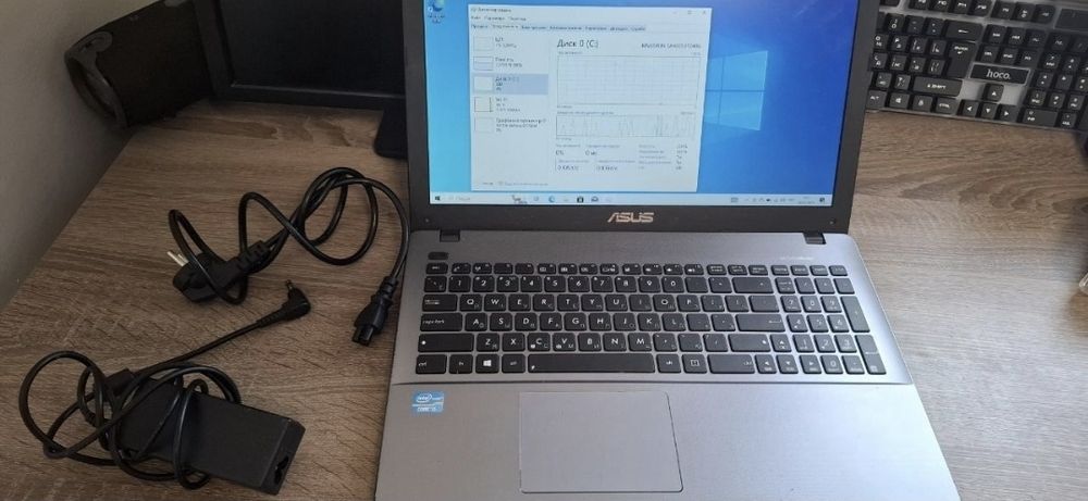 Asus X550V (i5-3230M, SSD 240ГБ, GT 720M 2ГБ) – Нова клавіатура!