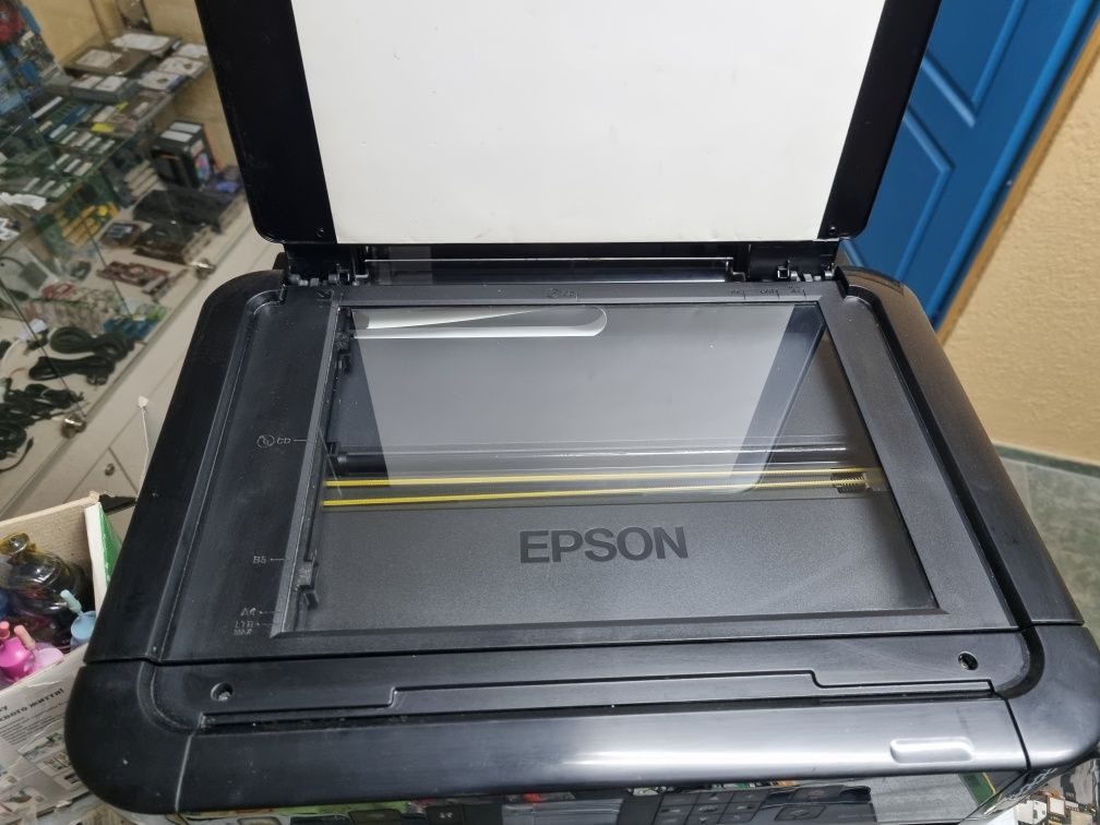 Epson Stylus Photo TX650 (друкує, потребує профілактики, заправляється
