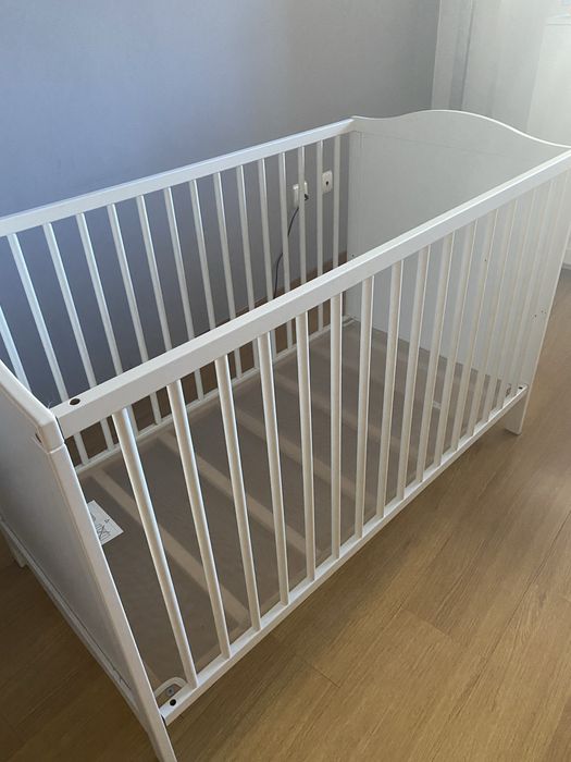 Berco de bebe “IKEA” como novo