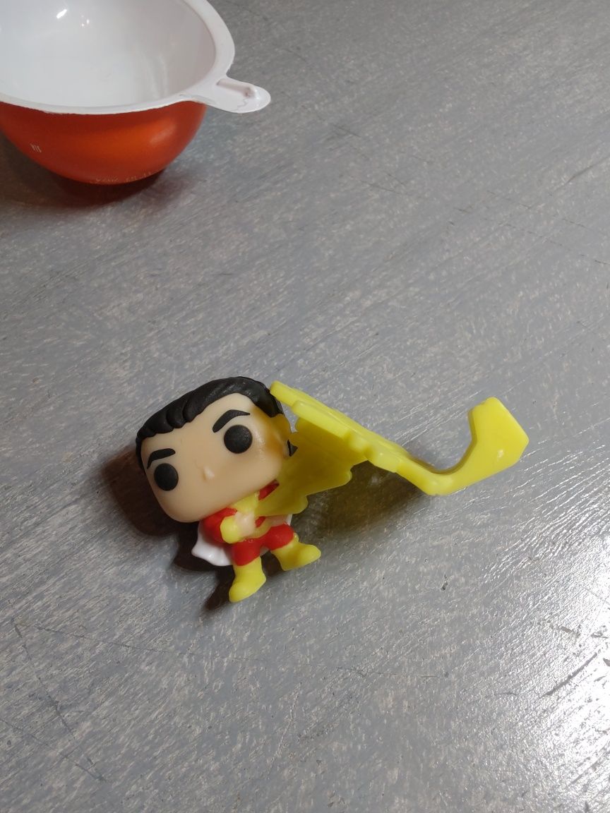 DC Super Heroes Kinder Joy Funko Pop Shazam