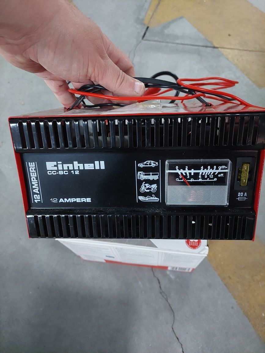 Carregador de baterias Einhell