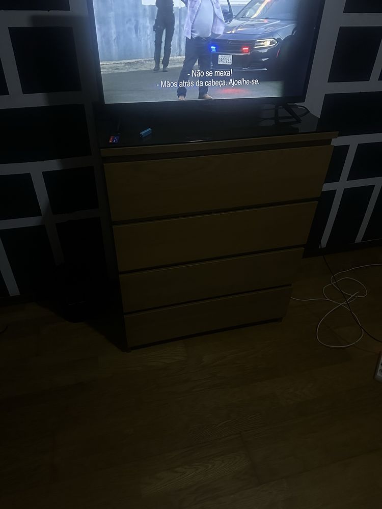 Comoda Malm ikea castanha
