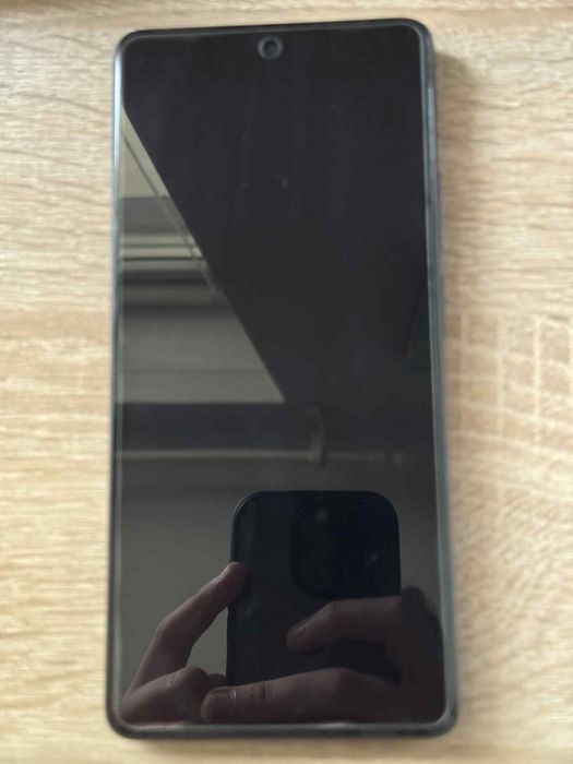 Xiaomi 11T 8/128GB + etui i zapasowa szyba ochronna. Stan Idealny