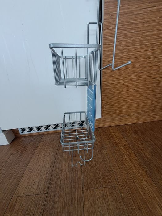 Regal metalowy wisząca łazienkowy