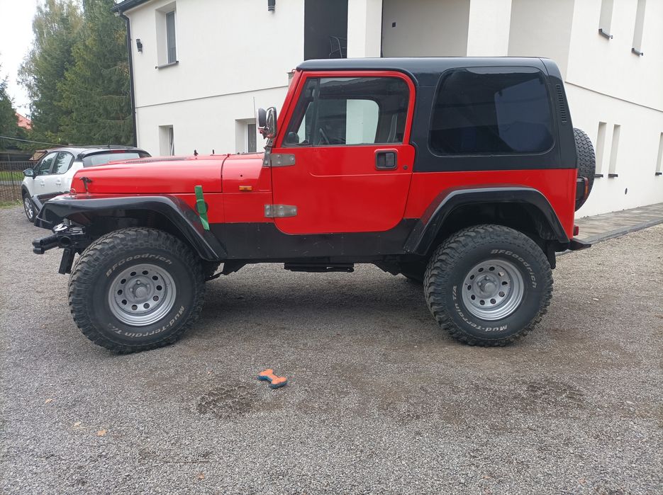 Sprzedam Jeep Wrangler YJ