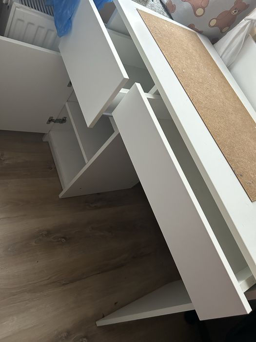 Toaletka biała, jak nowa