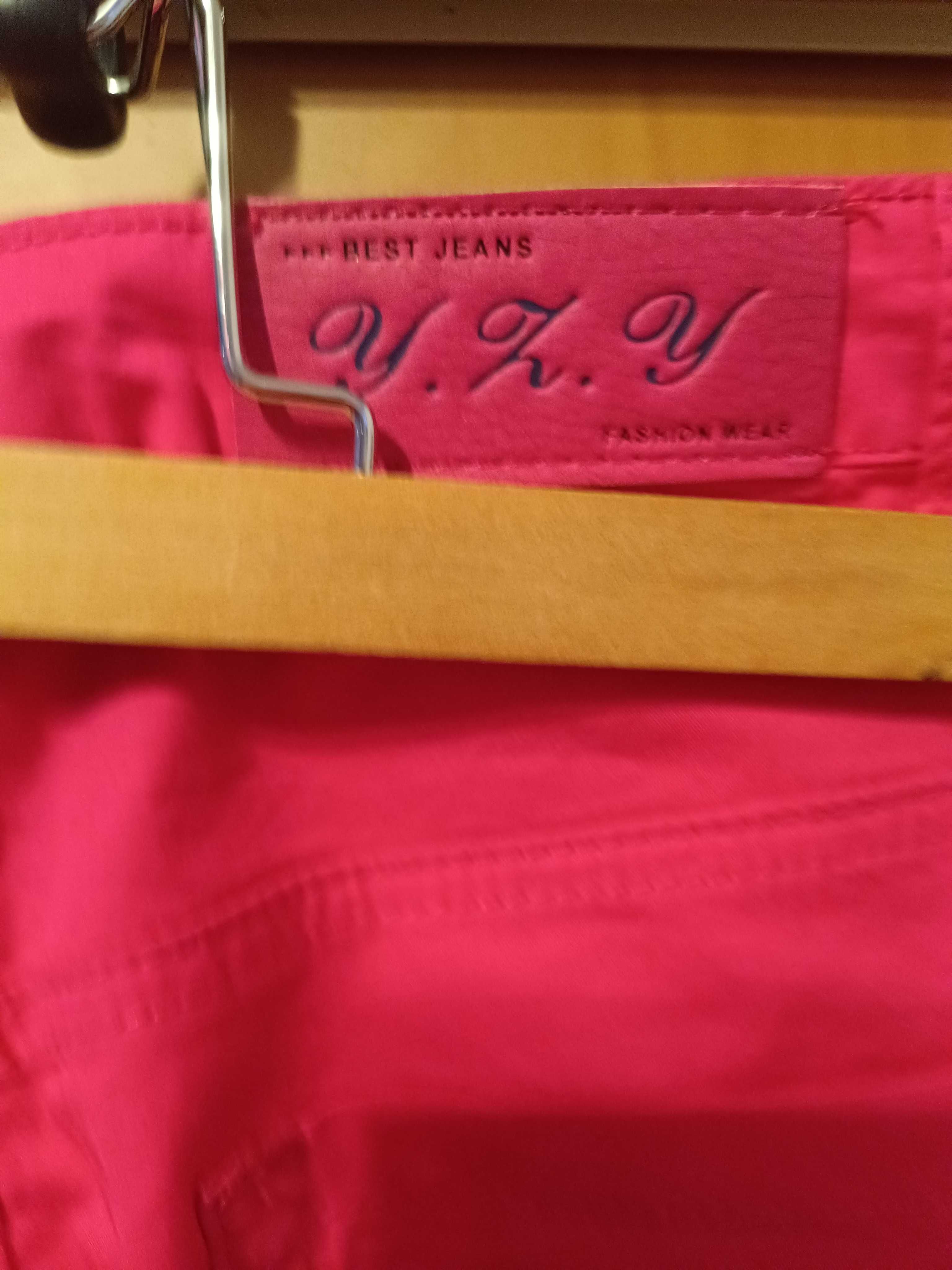 3 pares de calças de senhora tamanho M/L.e umas mágicas. Ver descrição