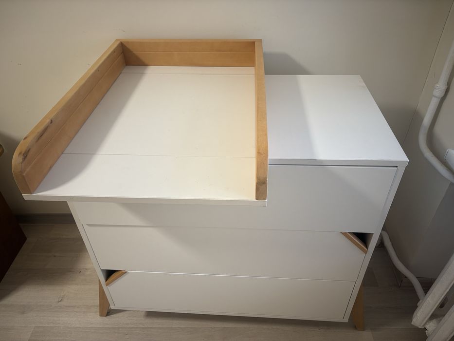 Комод з пеленальним столиком