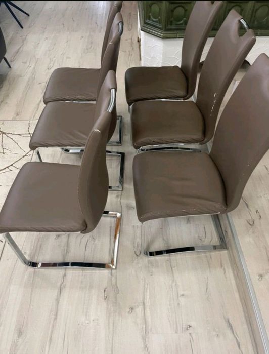 Кухонні стільці ніжка хром