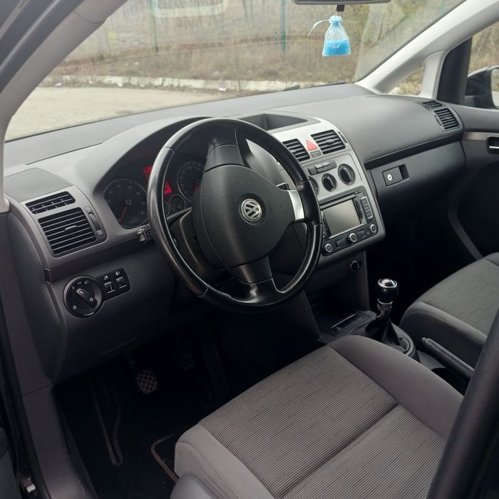 Volkswagen Touran 2010 р.в.